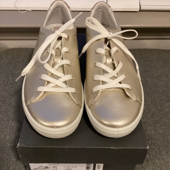 Ecco Women's Soft 7 Dainty Sneakers, size US 10/EU 41